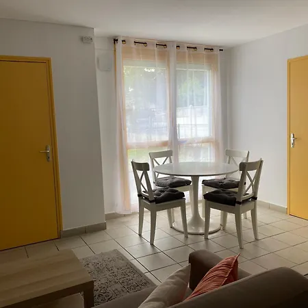 Maison Spacieuse Et Confortable 100m2 Avec Jardin Val-de-Reuil