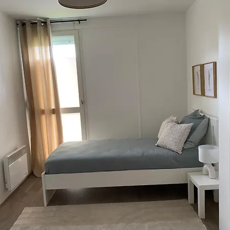 Maison Spacieuse Et Confortable 100m2 Avec Jardin Hébergement de vacances Val-de-Reuil